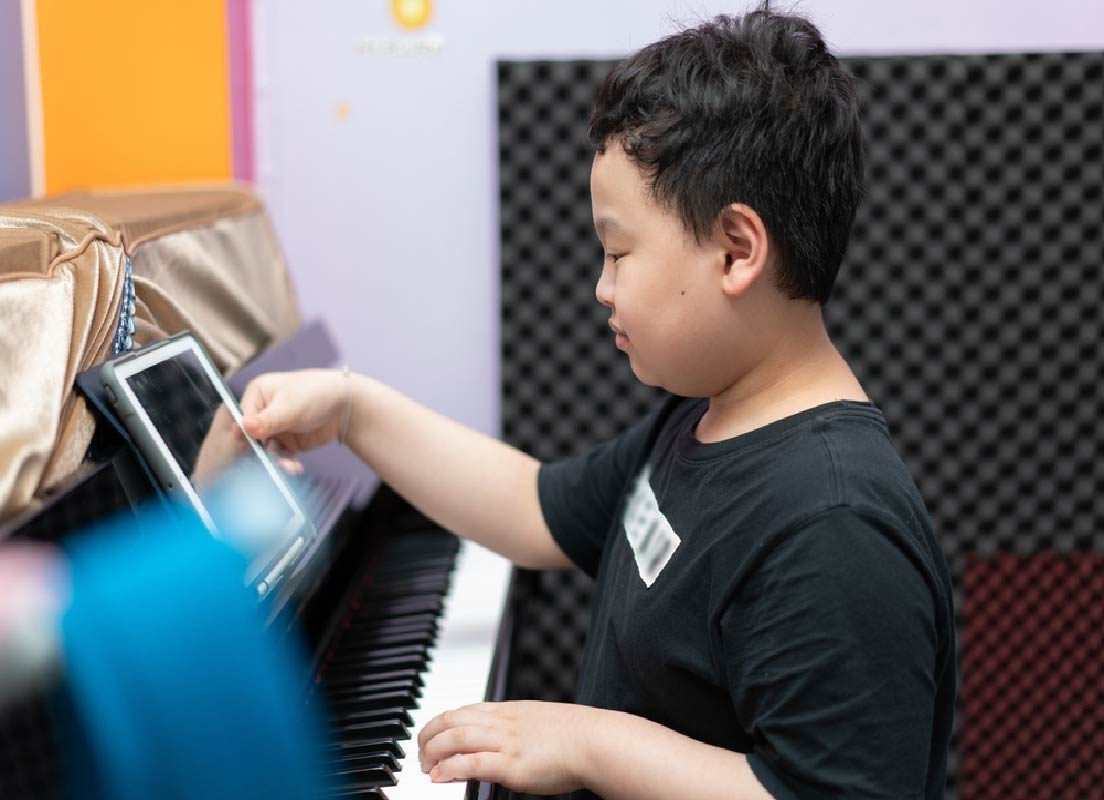 Cách kết nối đàn piano với thiết bị thông minh